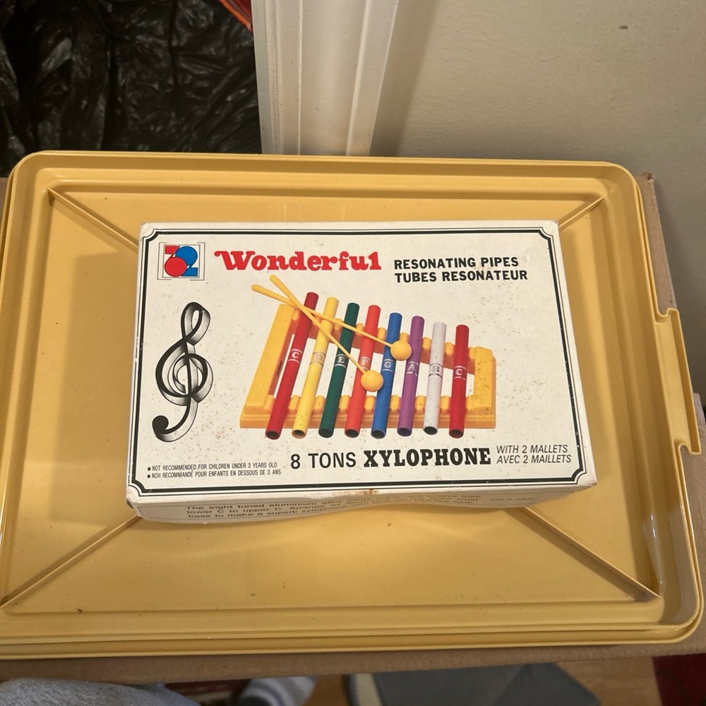 Vintage Taiwan 8 Tube 1 Octave Resonating Tubes Xylophone Toy